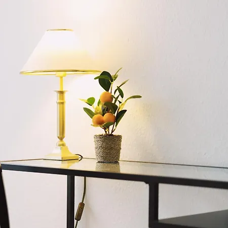 Modern And Cozy Near Main Station Apartamento