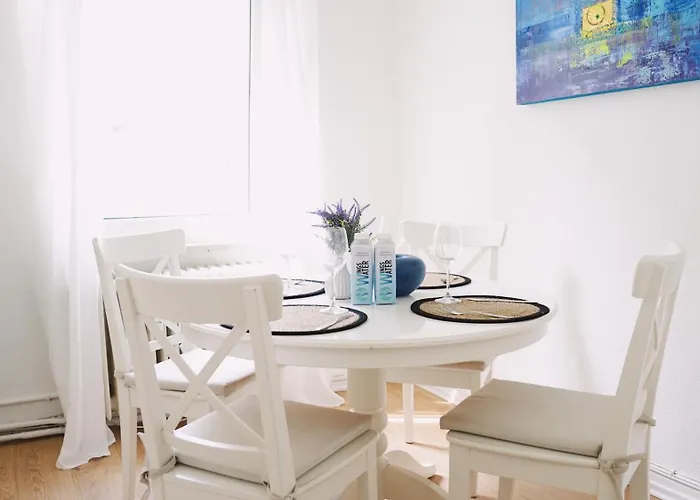 Modern And Cozy Near Main Station Apartamento